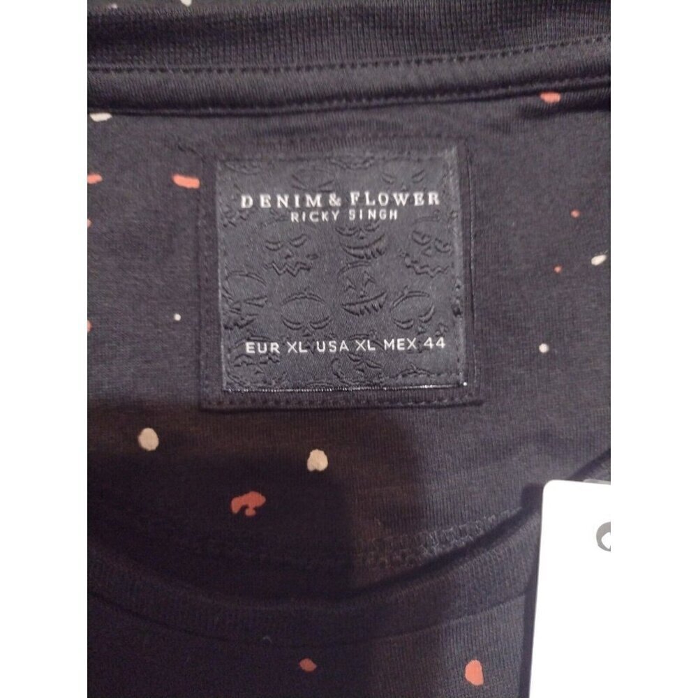 New NWT Women's Denim & Flower Ricky Singh Trick or Treat T-Shirt XL Black - Picture 7 of 10